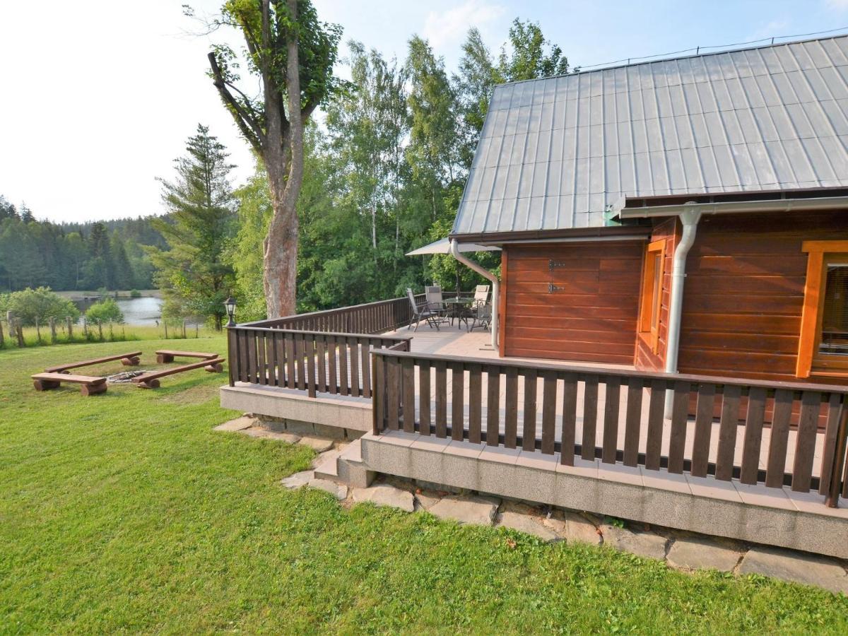 Home With Well Kept Fenced In Rice On The Shore Kyjov  Zimmer foto